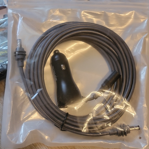 Starlink Mini Silicone Case & Car Power Supply Cord - Picture 4 of 5